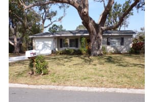 2895 HUNTINGTON DRIVE, LARGO, FL 33771 Sold 03/14/25