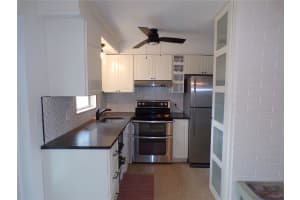 2895 HUNTINGTON DRIVE, LARGO, FL 33771 Sold 03/14/25