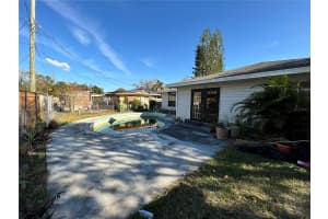 2953 OAK STREET, SARASOTA, FL 34237 Sold 02/27/25