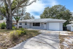 686 MANOR DRIVE, DUNEDIN, FL 34698 Sold 06/20/25