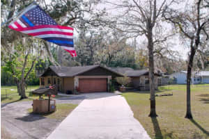 10044 LAKEVIEW DRIVE, NEW PORT RICHEY, FL 34654 Sold 05/21/25