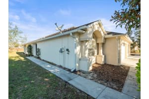 3877 CROSSLINE DRIVE, SPRING HILL, FL 34609 Sold 05/14/25