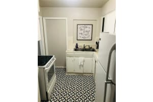 527 8TH STREET, ST PETERSBURG, FL 33701 - MLS#MFRW7873216