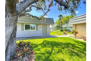 201 KINGS BOULEVARD, SUN CITY CENTER, FL 33573 Sold 05/07/25