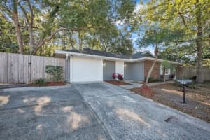 700 CRESTWOOD WAY, WINTER SPRINGS, FL 32708 Sold 04/17/25