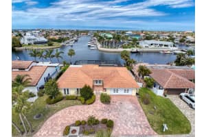 4933 SOUTHSHORE DR, NEW PORT RICHEY, FL 34652 Sold 04/07/25