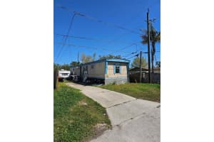 6985 EDGEWATER DRIVE, NEW PORT RICHEY, FL 34652 Sold 04/07/25