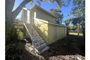 625 25TH AVENUE, ST PETERSBURG, FL 33705 Sold 05/02/25