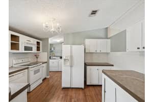 15400 SHOSHONE TRAIL, BROOKSVILLE, FL 34604 Sold 06/06/25