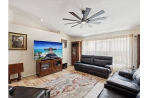 305 ROYAL PALM WAY, SPRING HILL, FL 34608 Sold 06/04/25