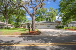 310 W Inverness Blvd, INVERNESS