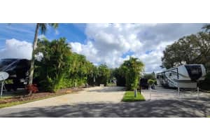 443 WATERWAY DRIVE, LAKE WALES, FL 33898 - MLS#MFRW7874778