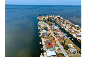 6622 Seaview Blvd, HUDSON