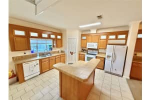 2802 STEWART ACRES LANE, PLANT CITY, FL 33566 Sold 09/03/25