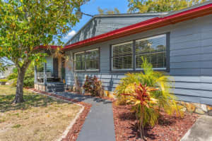 800 WALTON AVENUE, TARPON SPRINGS, FL 34689 Sold 08/29/25