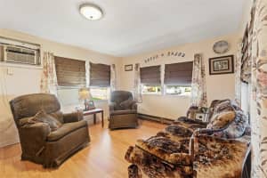 1810 SPECK DRIVE, HOLIDAY, FL 34691 Sold 10/03/25