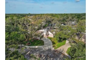10910 WINTER OAK PLACE, TAMPA, FL 33618 Sold 08/13/25