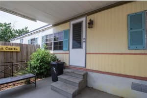 803 FRANCES DRIVE, TARPON SPRINGS, FL 34689 Sold 07/11/25