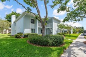 306 Martha Ln #42, OLDSMAR