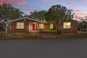 12301 Cedar St, CEDAR KEY