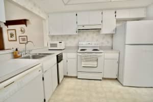 2836 FEATHERSTONE #2836, HOLIDAY, FL 34691 Sold 06/25/25