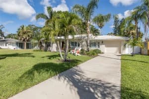 1830 Santa Barbara Dr, DUNEDIN