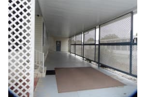 8418 CENTRAL AVENUE, BROOKSVILLE, FL 34613 - MLS#MFRW7876358