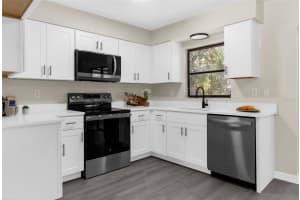 5215 AZALEA CIRCLE, DADE CITY, FL 33523 - MLS#MFRW7876820