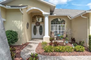 1610 Winding Willow Dr, TRINITY