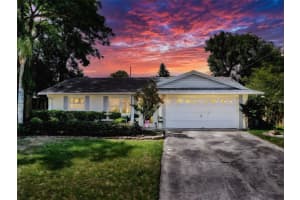 8640 Horizon Ln, HUDSON