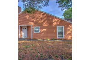 9468 Forest Hills Cir, TAMPA