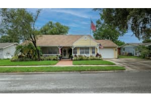 12433 Willow Tree Ave, HUDSON
