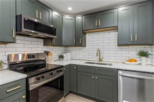 6810 WALL STREET, TAMPA, FL 33616 - MLS#MFRW7877596