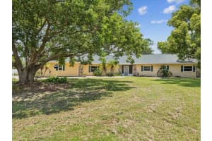 5808 Carina Trce, WESLEY CHAPEL