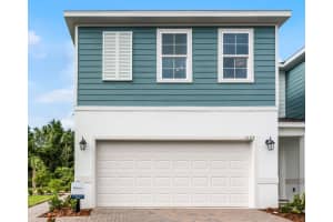 694 Florida Elm Ct, DELAND