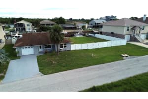 7400 Islander Ln, HUDSON