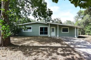 2810 W Van Buren St, INVERNESS