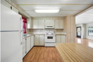 1117 50TH AVENUE, BRADENTON, FL 34207 - MLS#MFRW7877943