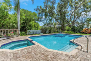 1065 SABLE COURT, ST PETERSBURG, FL 33702 - MLS#MFRW7878146