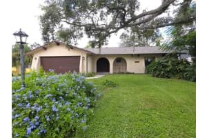 8256 Maltby Rd, SPRING HILL