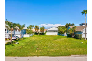 MLS# MFRW7878238, St Petersburg, Florida 33715