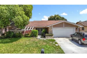 8034 Woodbrook Ct, HUDSON