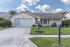 10689 Fallen Leaf Ln, PORT RICHEY