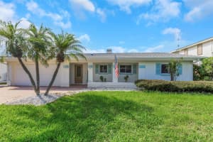 220 DRIFTWOOD DRIVE, PALM HARBOR, FL 34683 - MLS#MFRW7878564