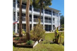 2210 Vista Del Sol Cir #520, LUTZ