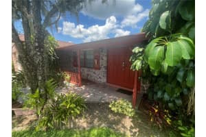 506 Gay Rd, SEFFNER
