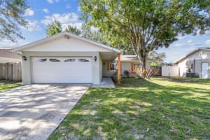 8104 CANDLEWOODE DRIVE, LARGO, FL 33773 - MLS#MFRW7878587
