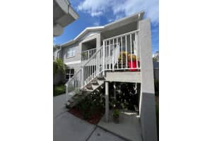 9485 Hamlin Blvd #8, SEMINOLE