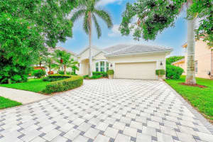 7714 ARALIA WAY, SEMINOLE, FL 33777 - MLS#MFRW7878655