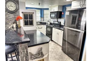21107 FOUNTAIN VIEW LANE, LUTZ, FL 33558 - MLS#MFRW7879287